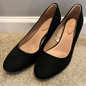 Black Wedge Pumps